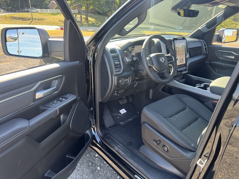 2025 Ram 1500 Big Horn Lone Star photo 8