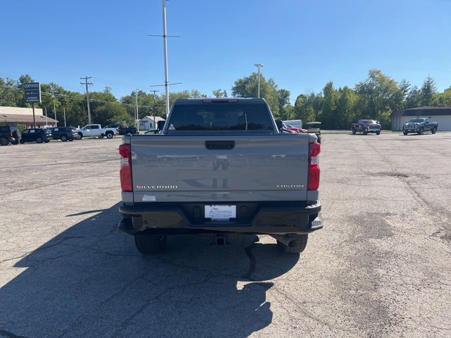 2024 Chevrolet Silverado 2500HD Custom photo 4