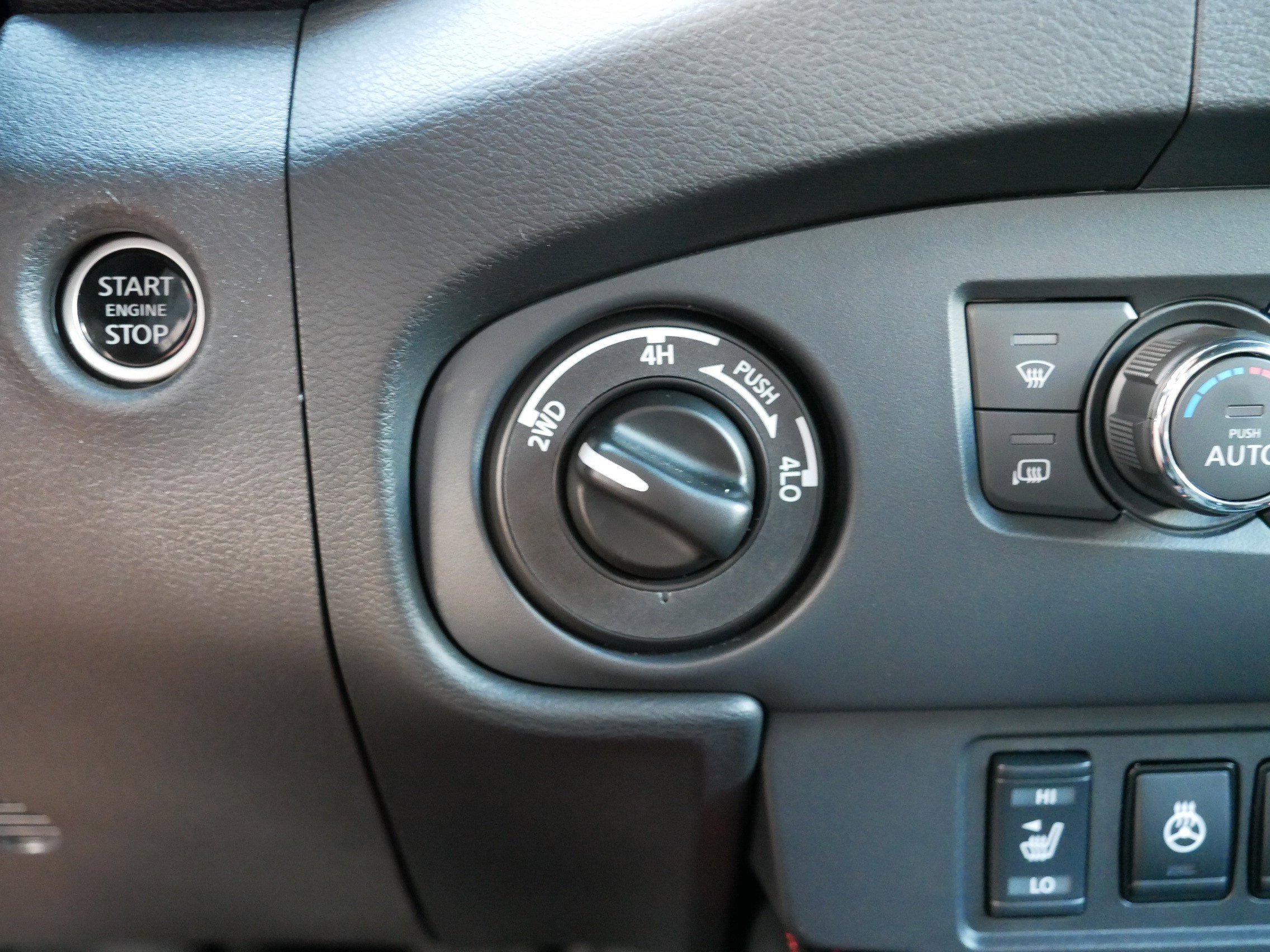 2023 Nissan Frontier PRO-4X photo 29