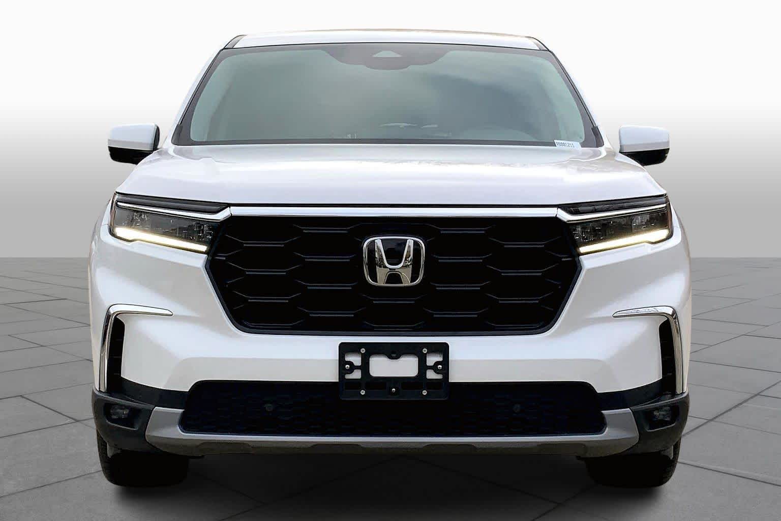 2024 Honda Pilot EX-L photo 2