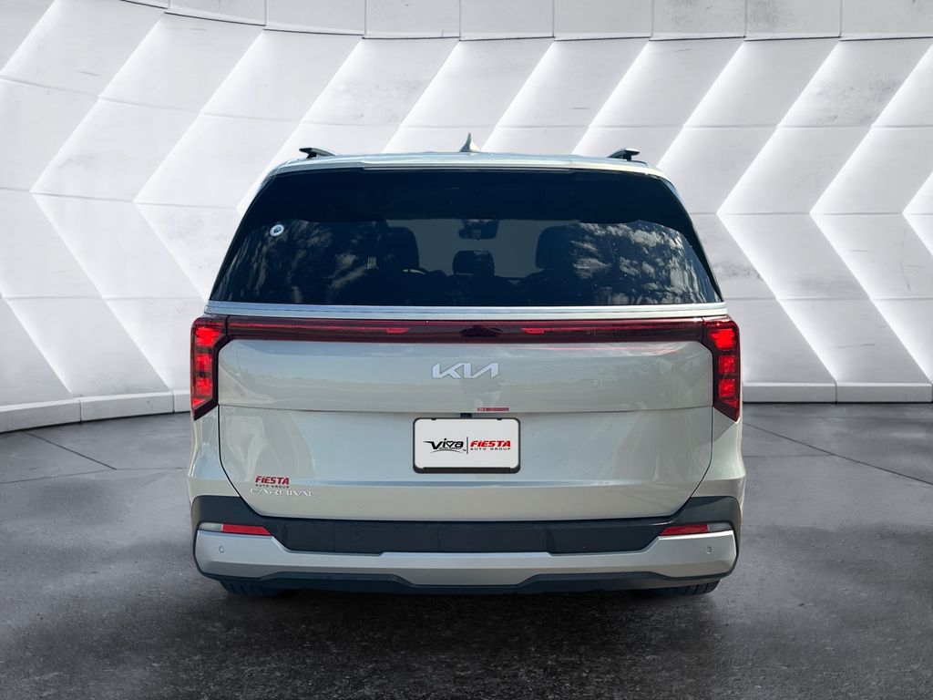 2025 Kia Carnival EX photo 5