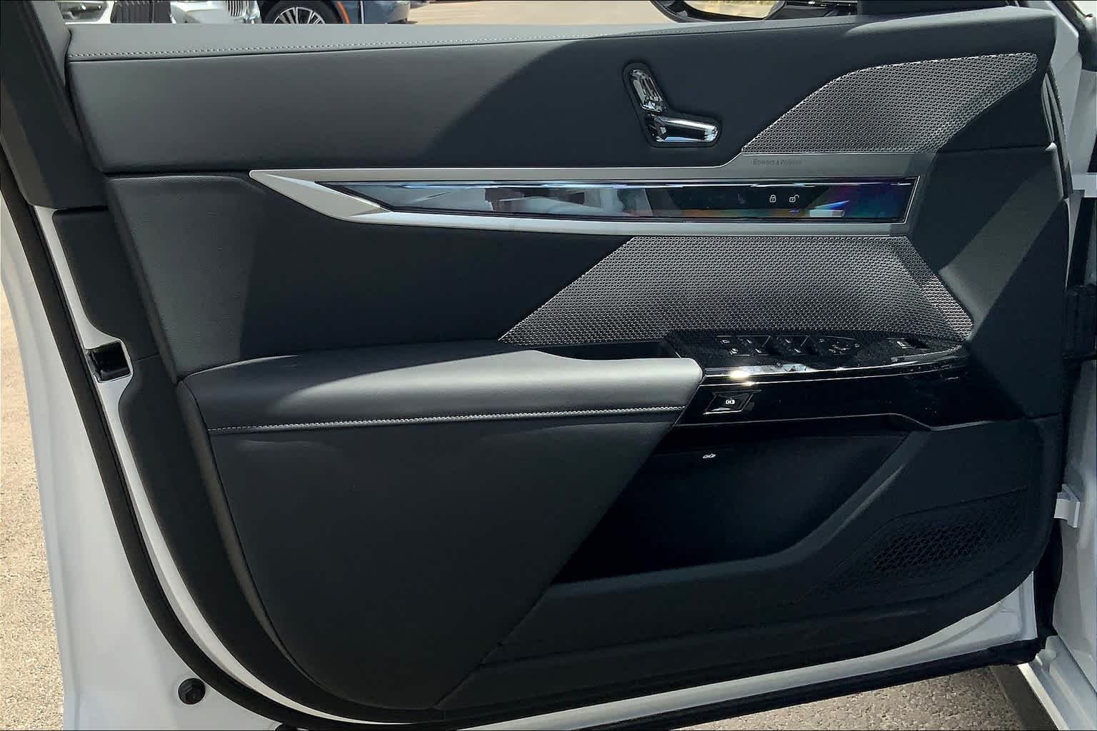 2025 Bmw 750e 750e xDrive photo 10