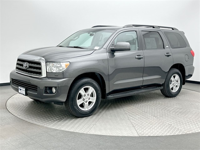 2017 Toyota Sequoia SR5's photo