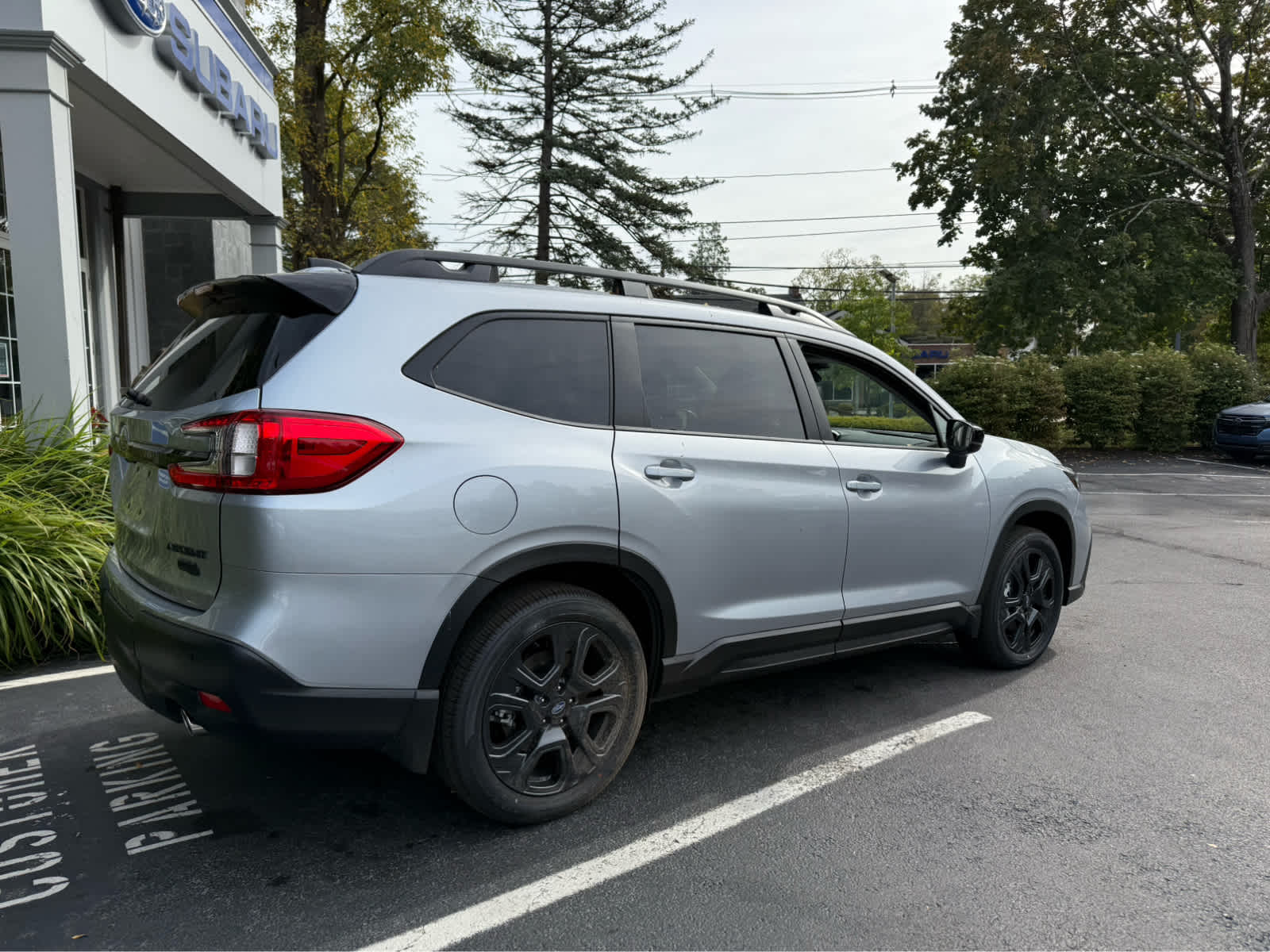 2025 Subaru Ascent Onyx Edition photo 4