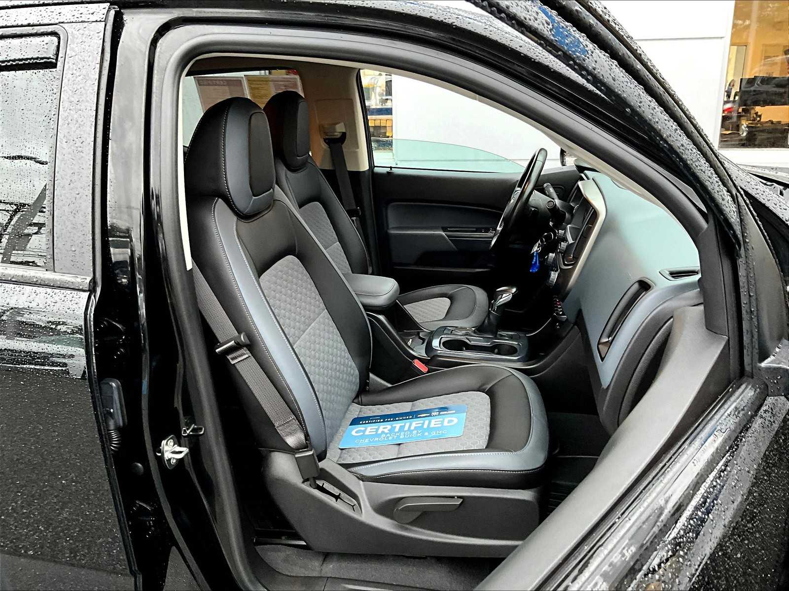 2022 Chevrolet Colorado Z71 photo 11