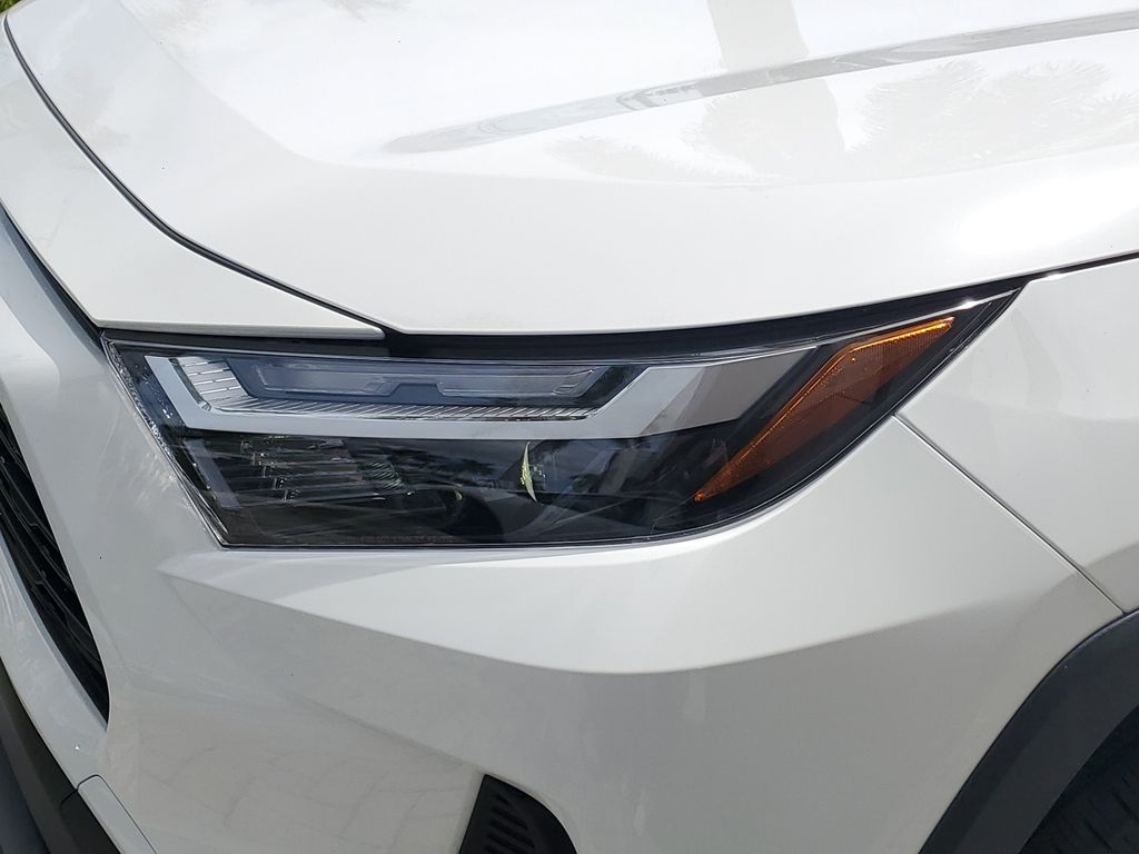2025 Toyota RAV4 LE photo 11