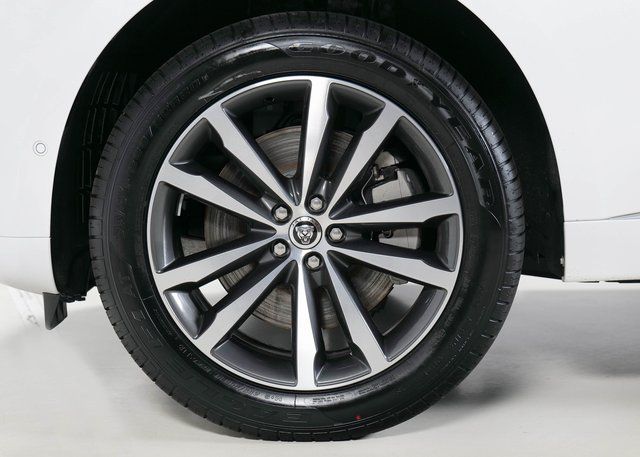 2026 Jaguar F-PACE P250 R-Dynamic S photo 9