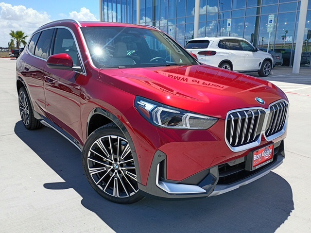 2026 BMW X1 28i's photo