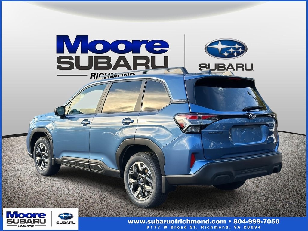 2025 Subaru Forester Premium photo 3