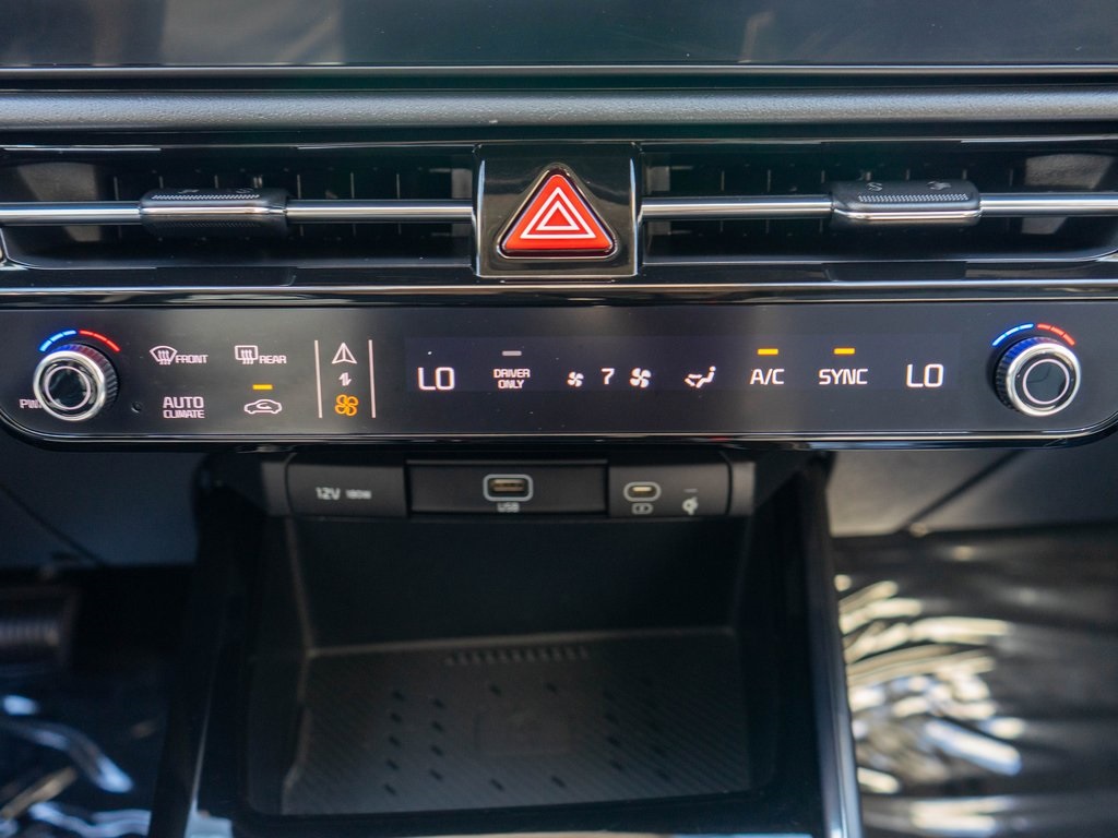 2024 Kia Niro EX photo 21