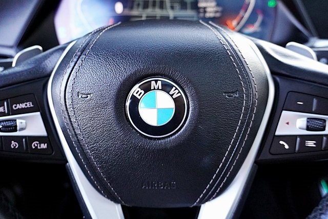 Used 2020 White BMW sDrive40i image 38