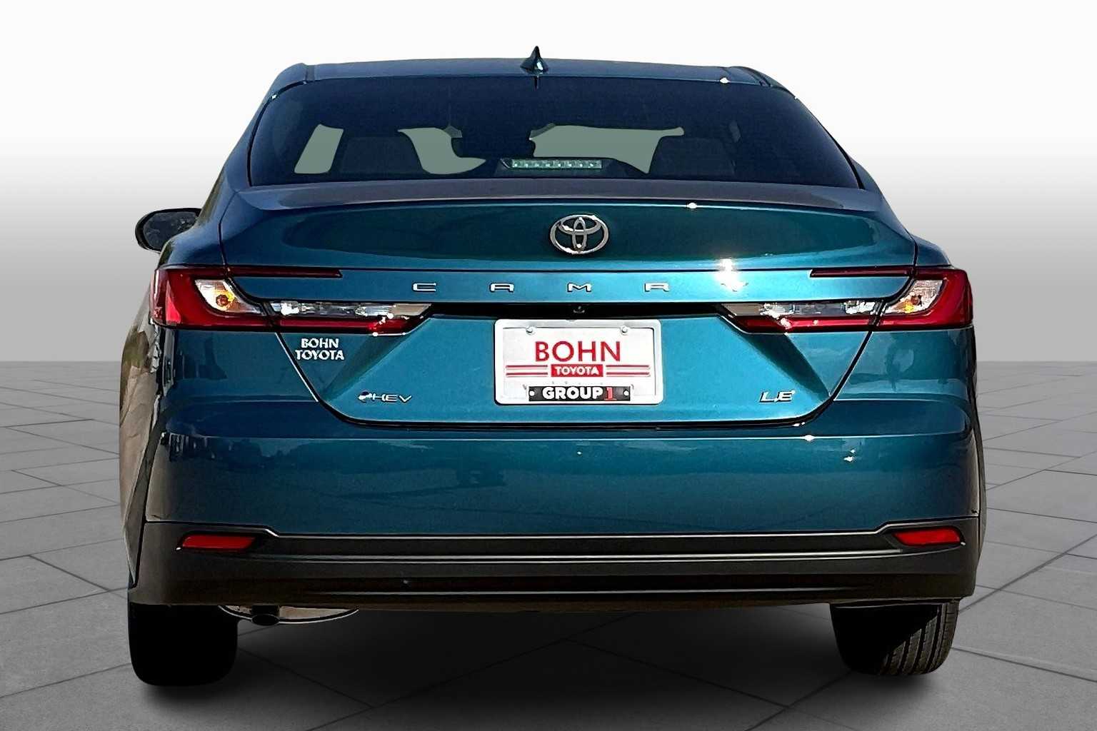 2025 Toyota Camry LE photo 4
