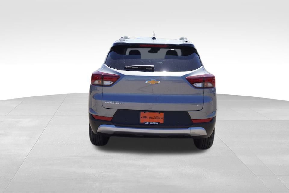 2025 Chevrolet Trailblazer LT photo 3