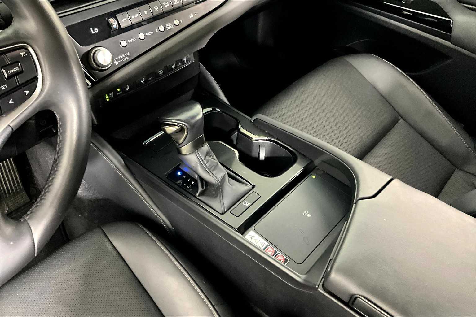 2023 Lexus ES Premium photo 15