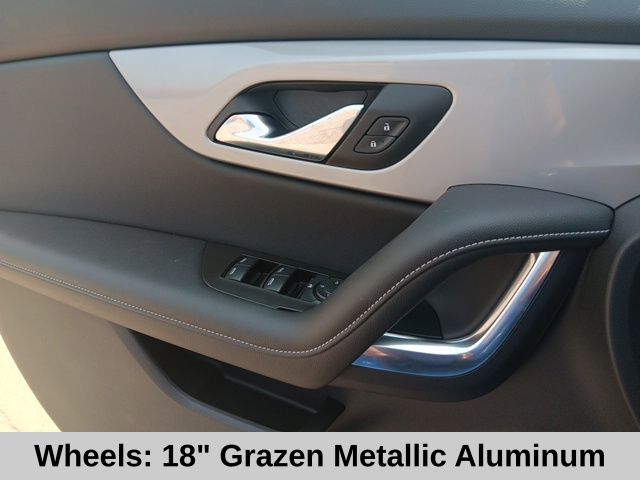 2025 Chevrolet Blazer 2LT photo 9