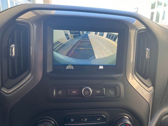 2019 Chevrolet Silverado Custom photo 10