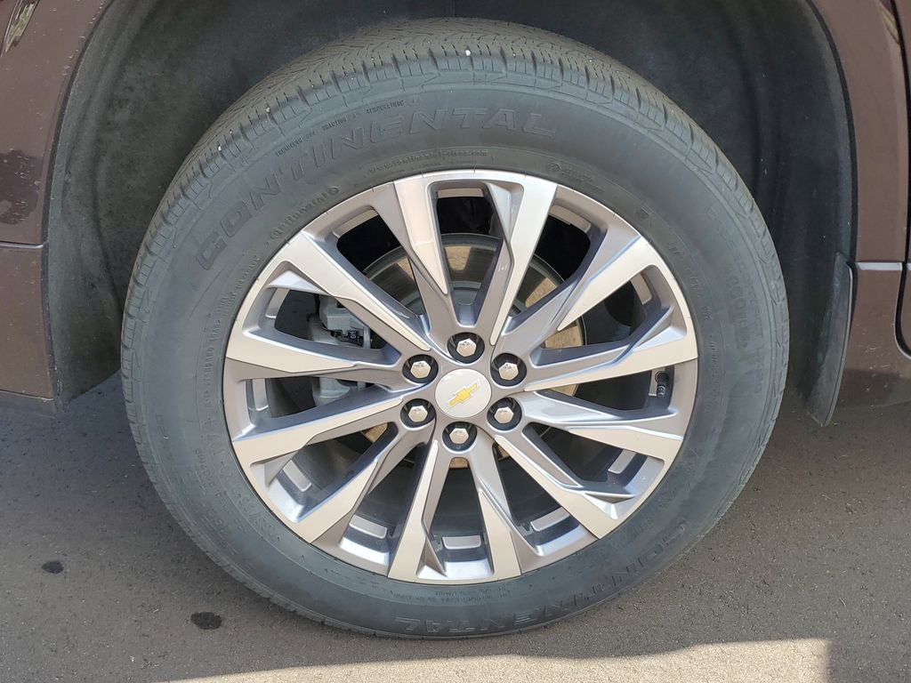 2023 Chevrolet Traverse Premier photo 5