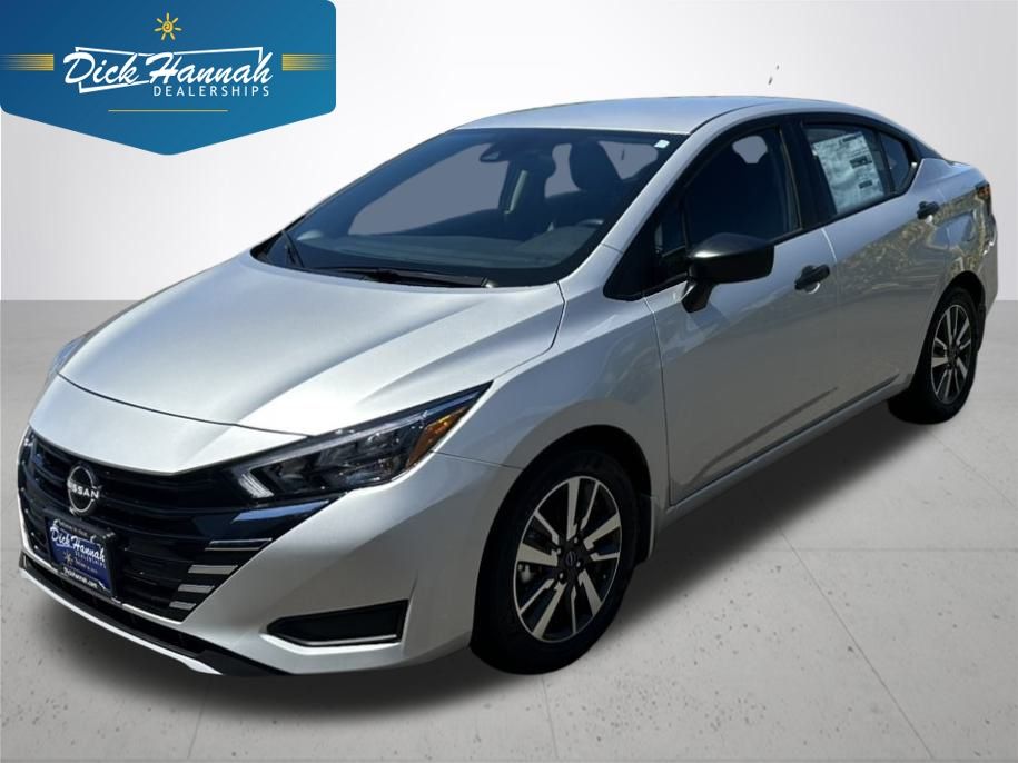 2025 Nissan Versa Sedan S's photo