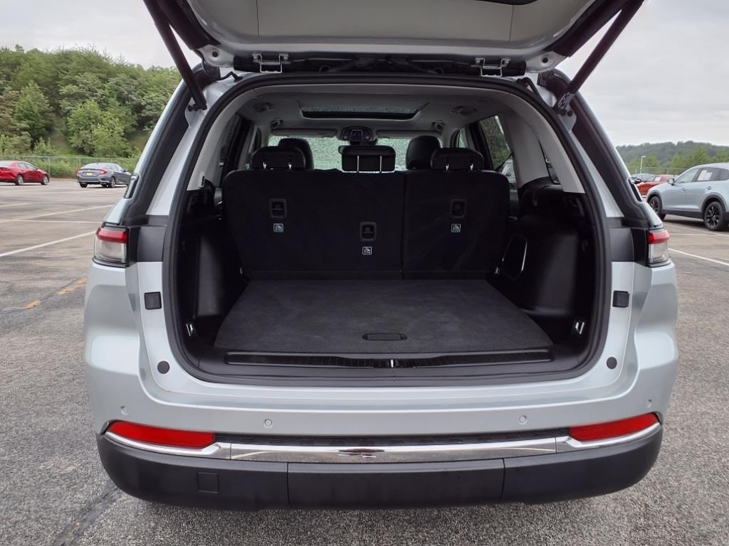 2023 Jeep Cherokee 4xe photo 21