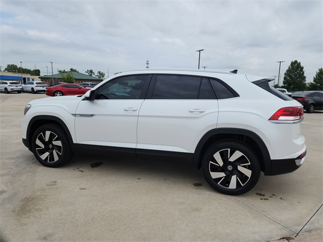 2026 Volkswagen Atlas Cross Sport SE Technology photo 4