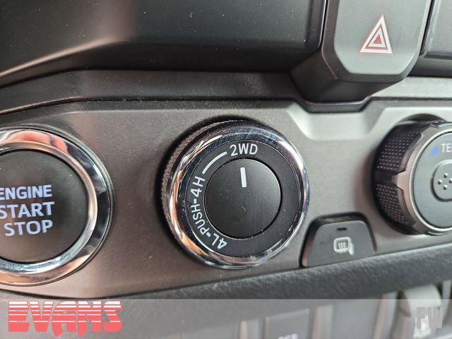 2023 Toyota Tacoma TRD Off-Road photo 4