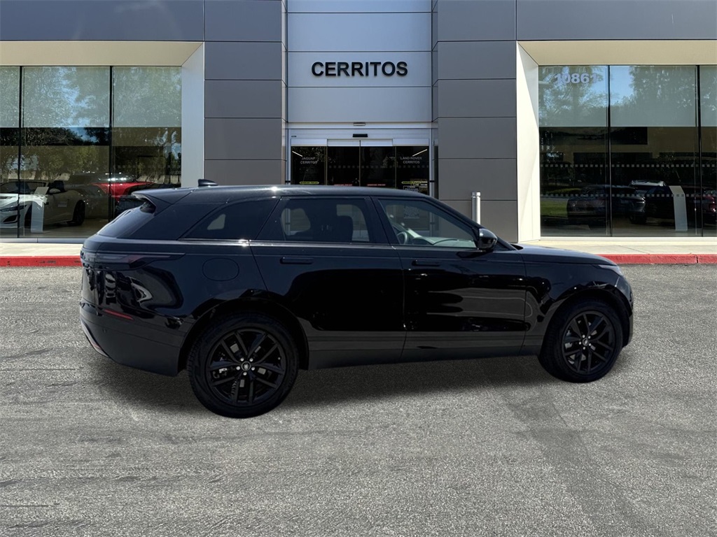 Used 2025 Black Land Rover S image 4