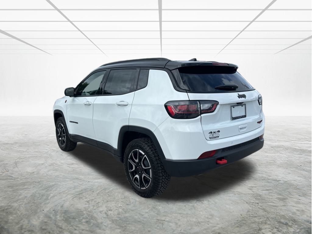 2025 Jeep Compass Trailhawk photo 6