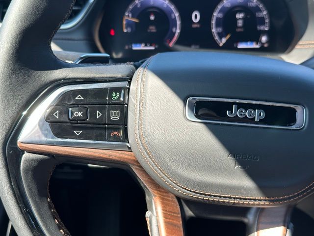 2025 Jeep Grand Cherokee L Summit photo 16
