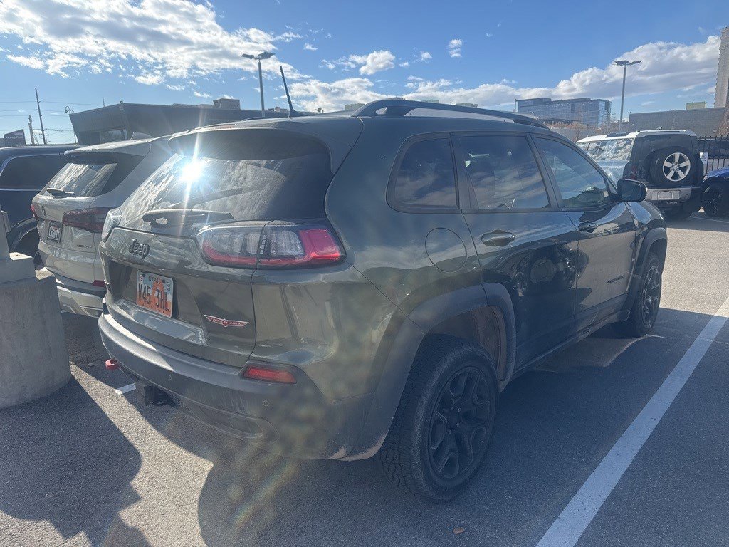 2019 Jeep Cherokee Trailhawk photo 3