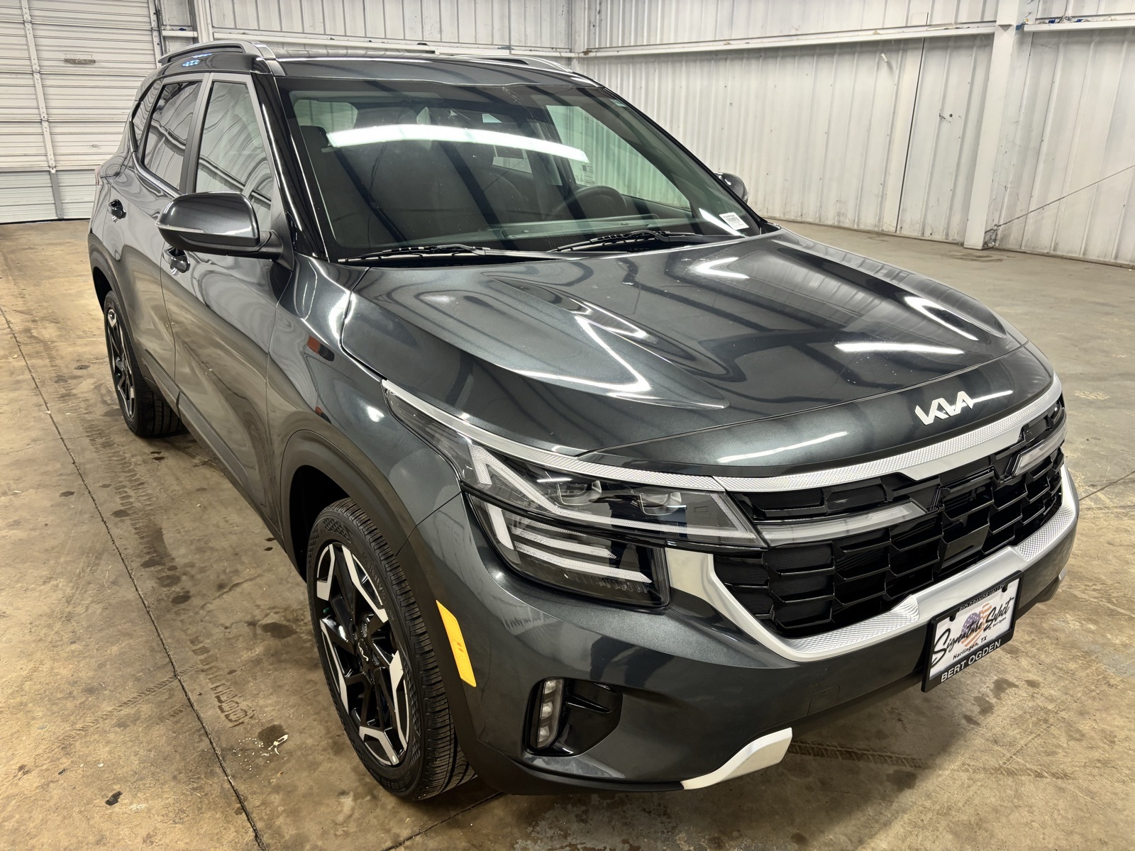 2024 Kia Seltos SX's photo