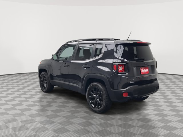 2016 Jeep Renegade Latitude North Edition photo 2