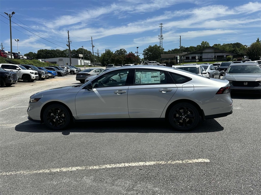 2025 Honda Accord SE photo 17