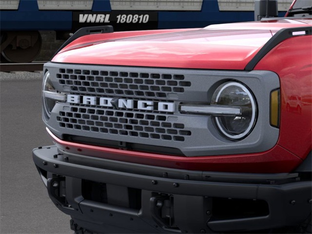 2025 Ford Bronco Badlands photo 17