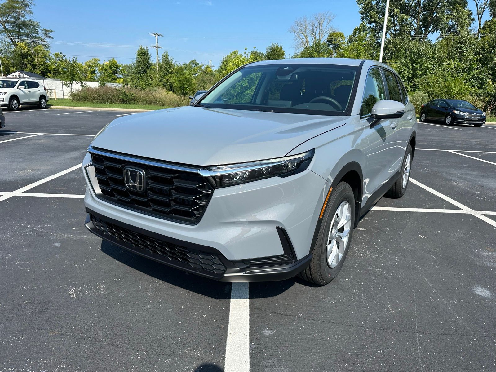 2026 Honda CR-V LX's photo