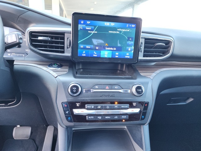 2020 Ford Explorer Limited photo 14