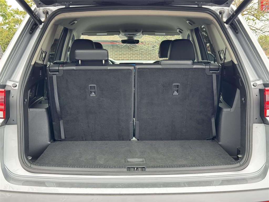 2024 Volkswagen Atlas SE Technology photo 28