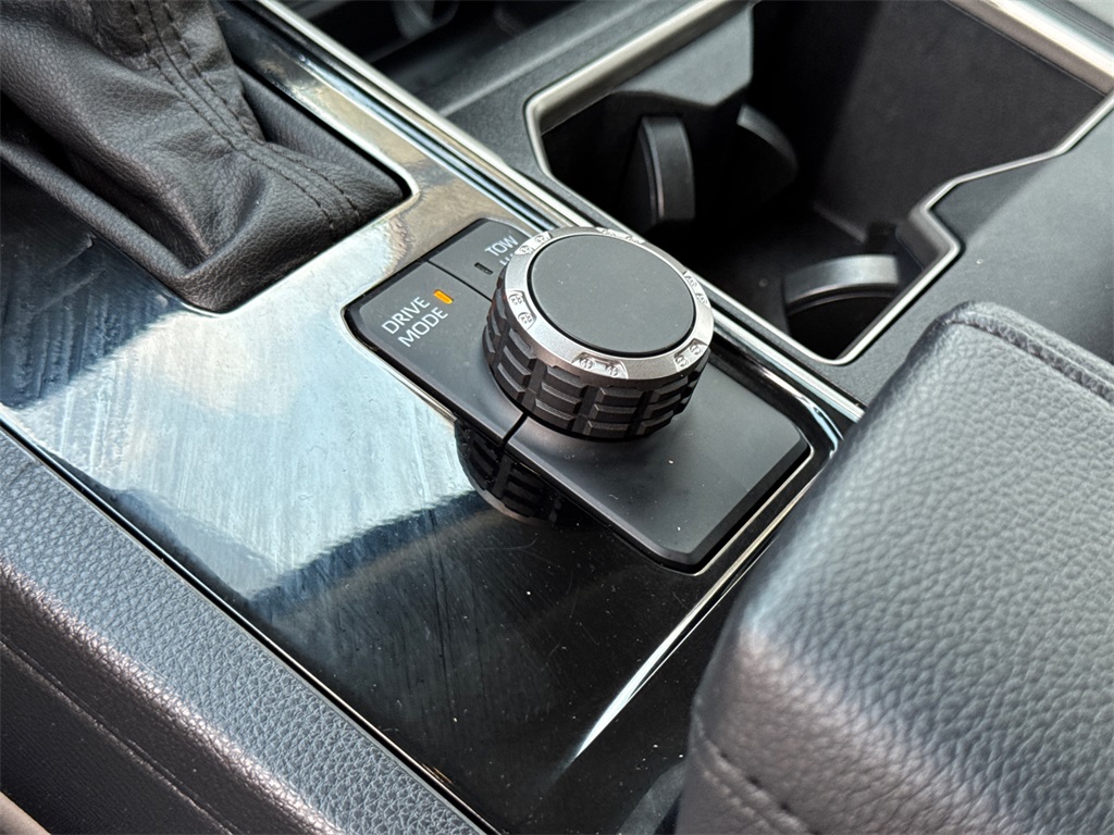 2022 Toyota Tundra SR5 photo 22