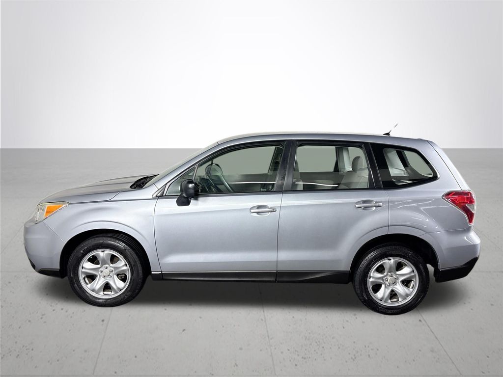 2014 Subaru Forester 2.5i photo 9