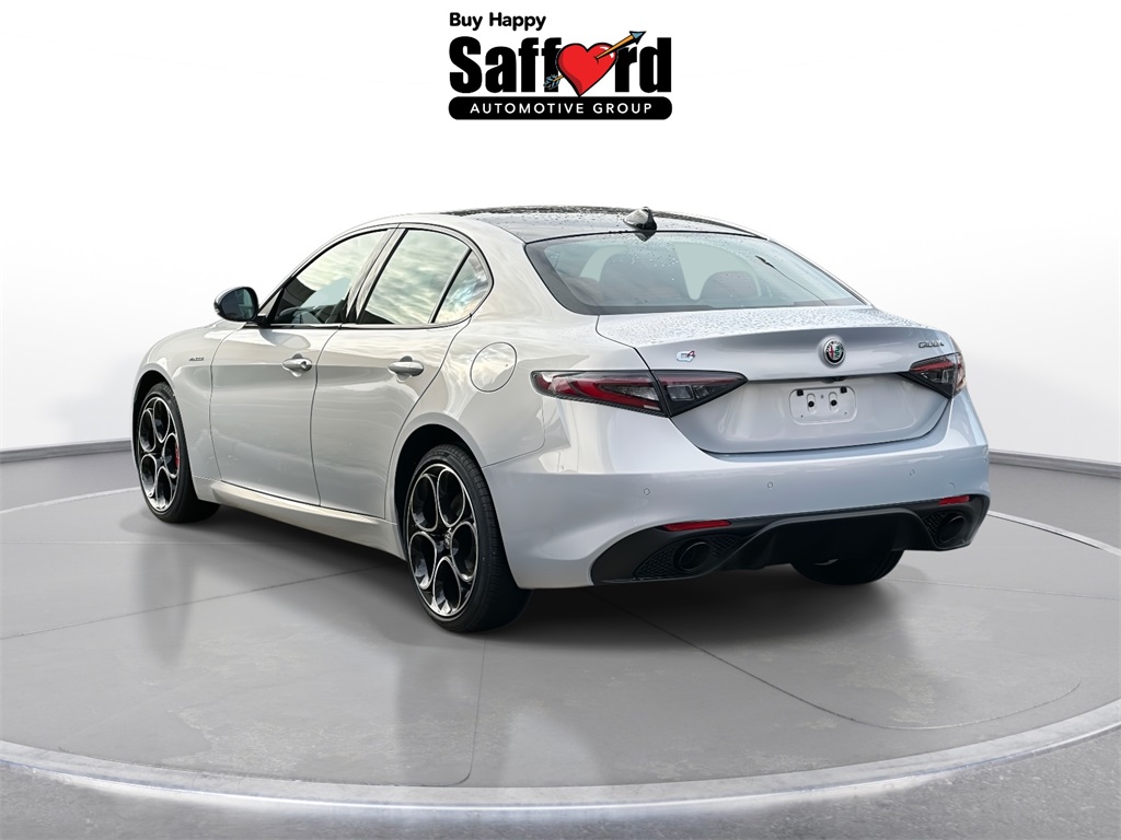2025 Alfa Romeo Giulia photo 15
