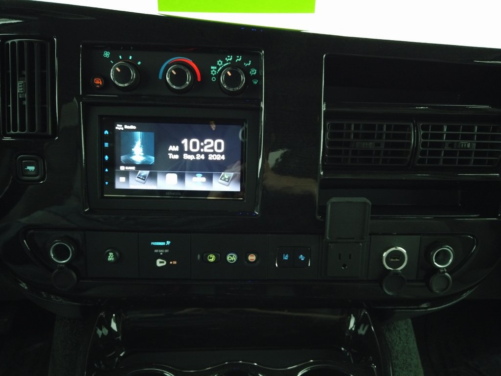 2020 Gmc Savana photo 25