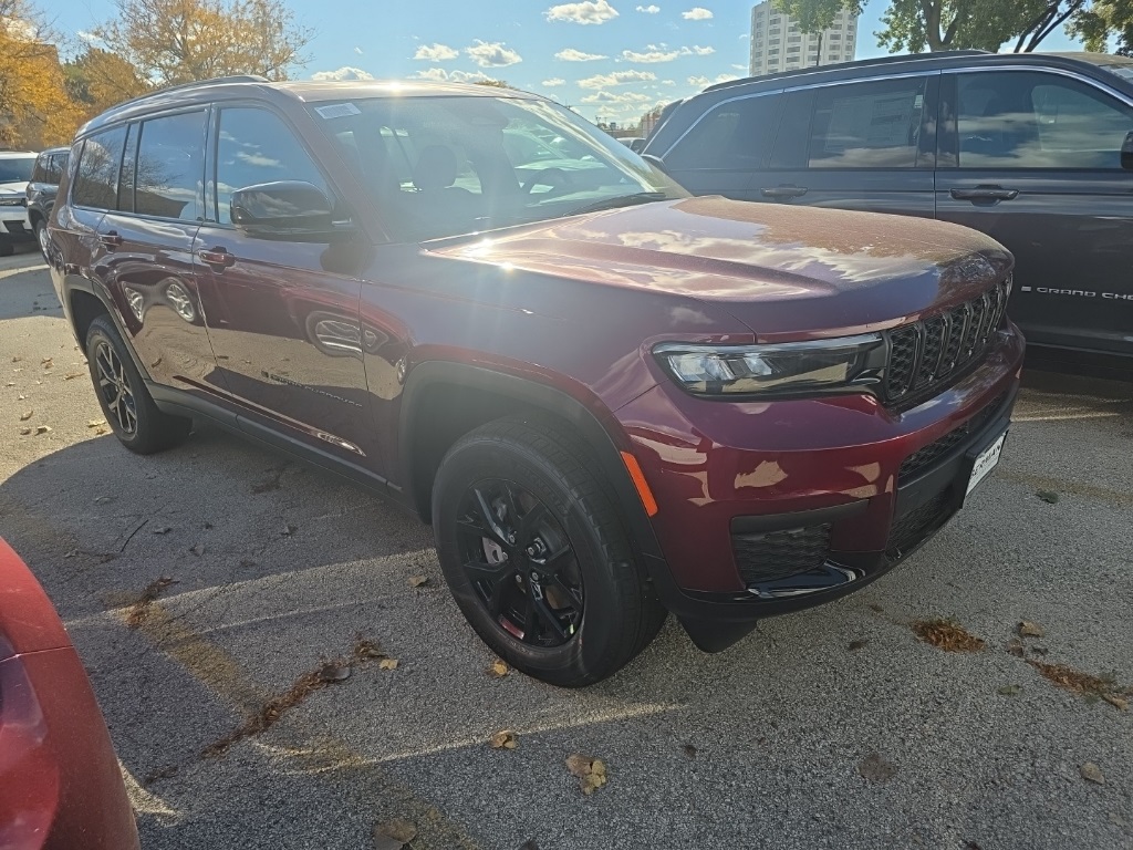 2025 Jeep Grand Cherokee L Altitude's photo