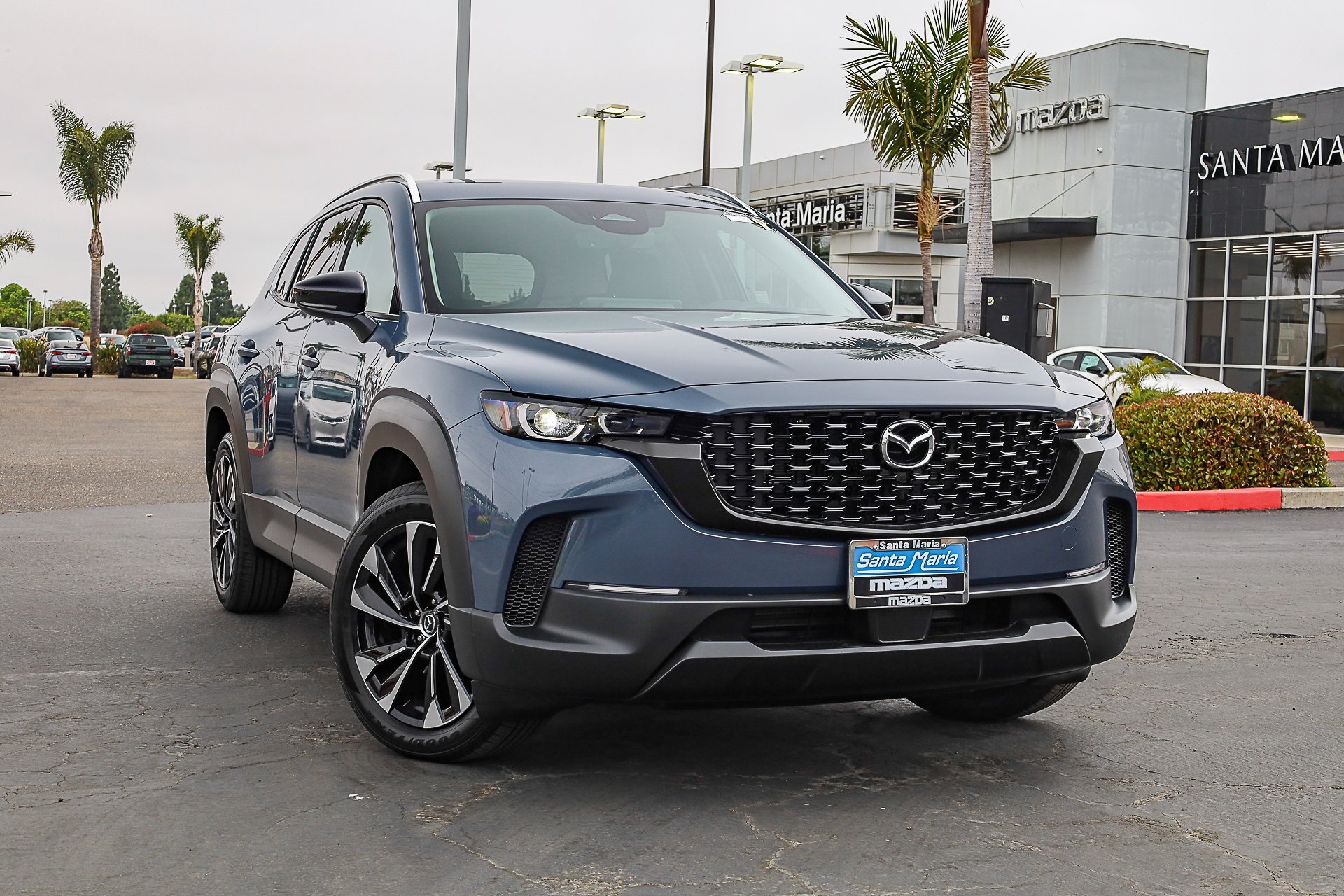 2025 Mazda CX-50 Premium Plus's photo