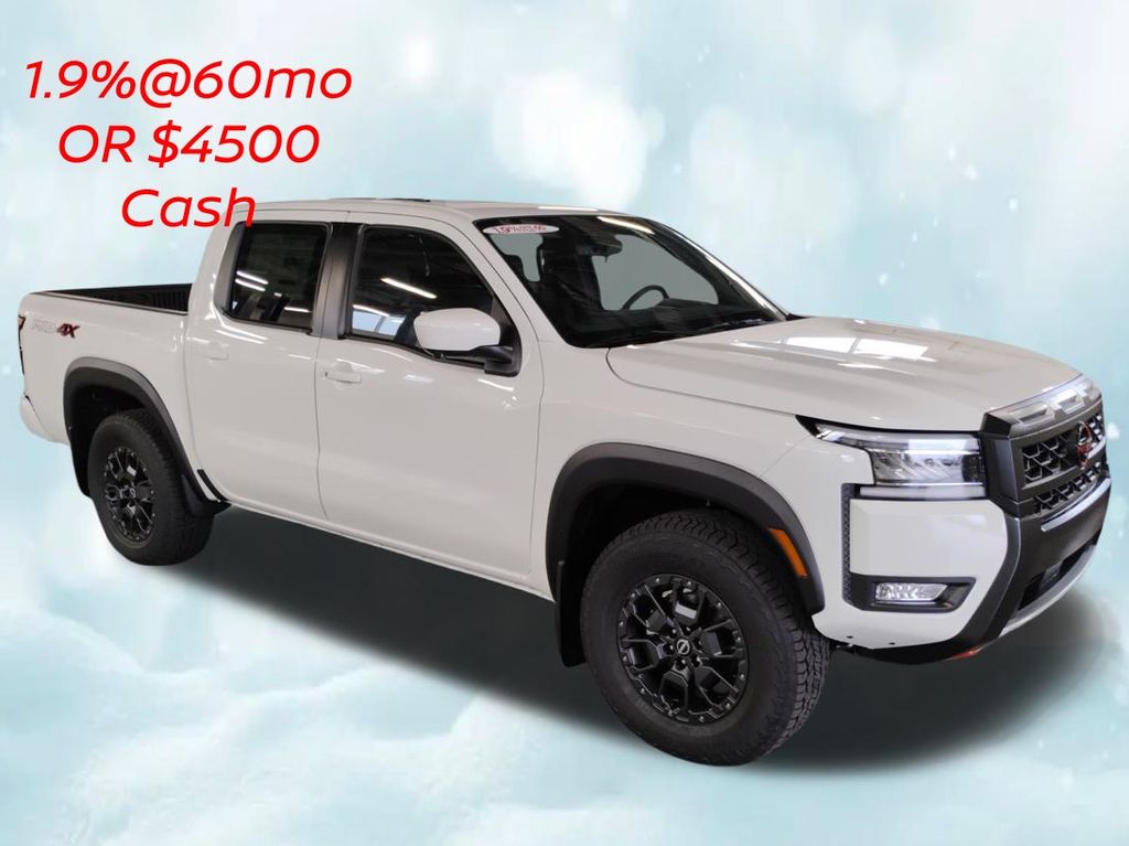 2025 Nissan Frontier PRO-4X's photo