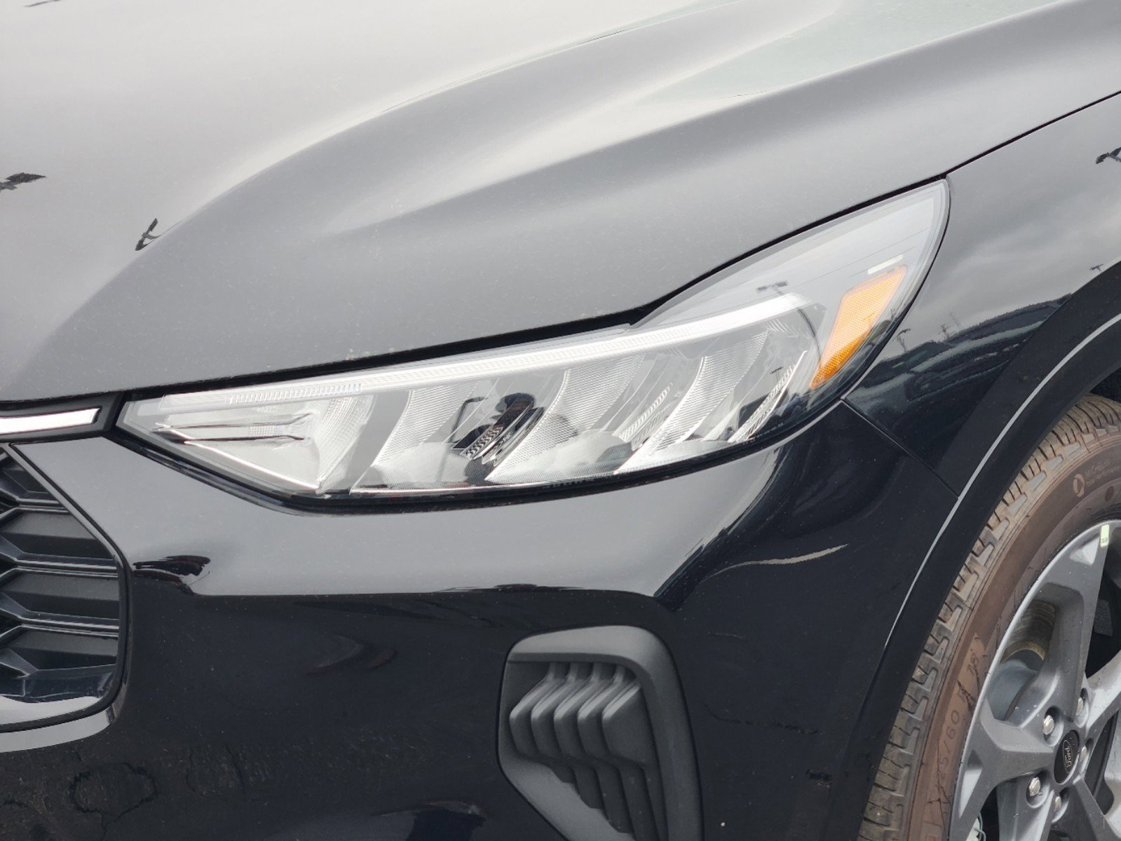 New 2024 Agate Black Metallic Ford ST-Line image 5