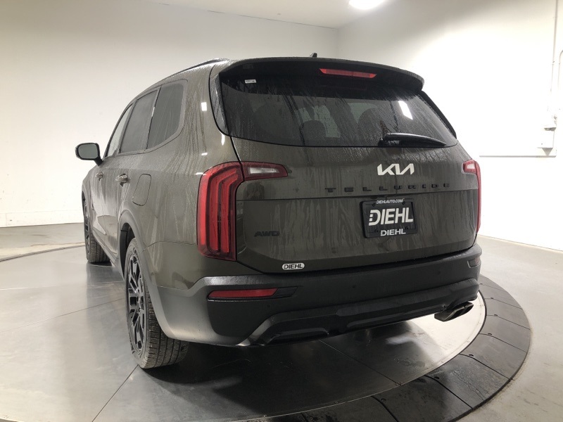 2022 Kia Telluride SX photo 2