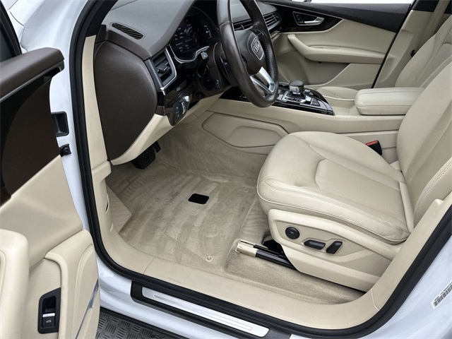 2018 Audi Q7 3.0T Prestige photo 2