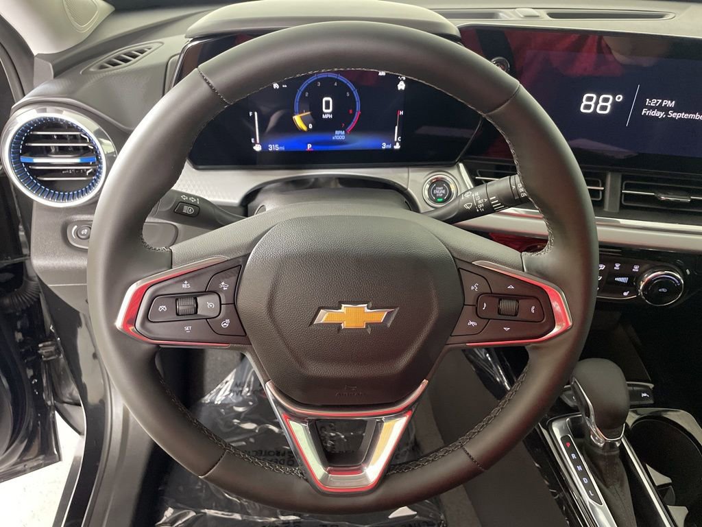 2026 Chevrolet Trax LT photo 17
