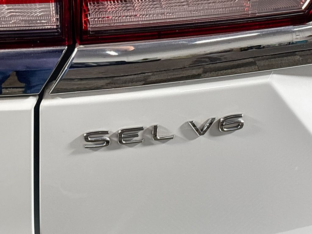 2021 Volkswagen Atlas SEL photo 25