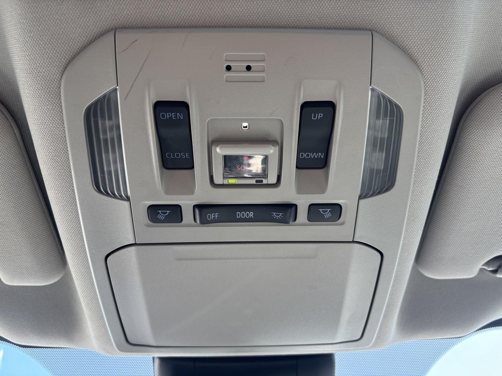 2022 Toyota Highlander Hybrid XLE photo 32