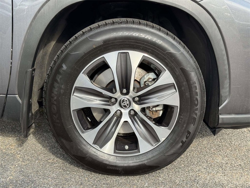 2021 Toyota Highlander Hybrid XLE photo 25